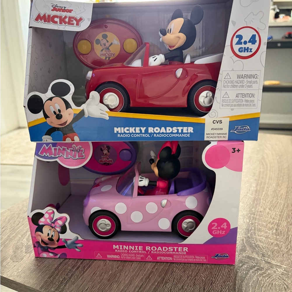 Disney Mickey and Minnie Roadster Set - Red and Purple